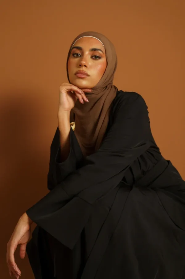 Runway Isla Abaya Set